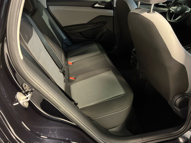 Certified 2024 Volkswagen Taos S FWD image 12