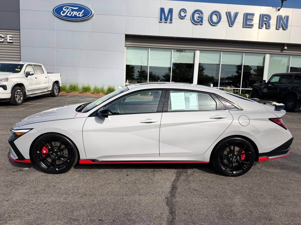 Used 2025 Hyundai Elantra N FWD image 3