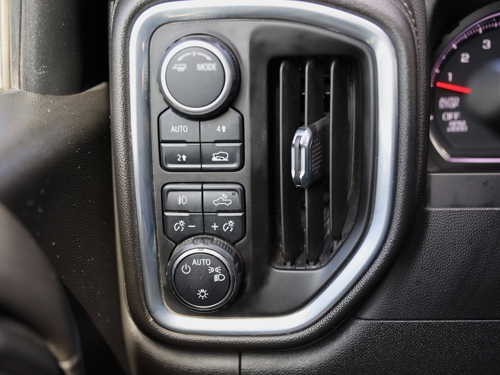 Used 2022 Chevrolet Silverado 1500 RST w/ Convenience Package II image 36