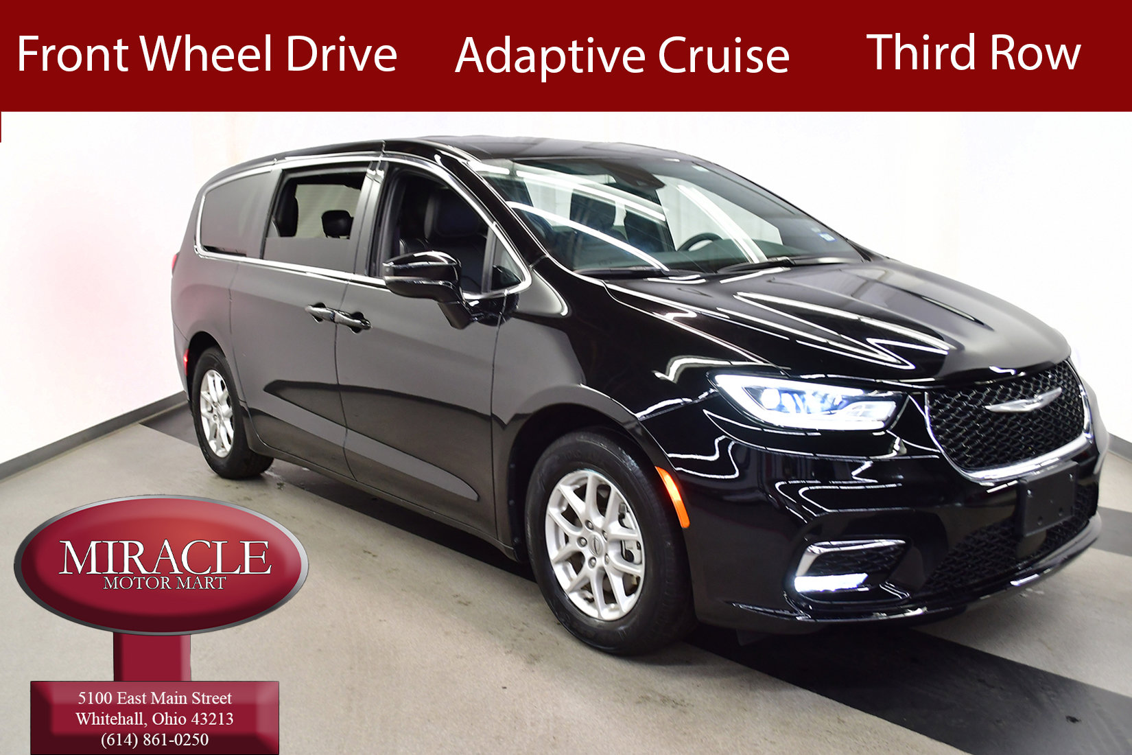 Used 2025 Chrysler Pacifica Select