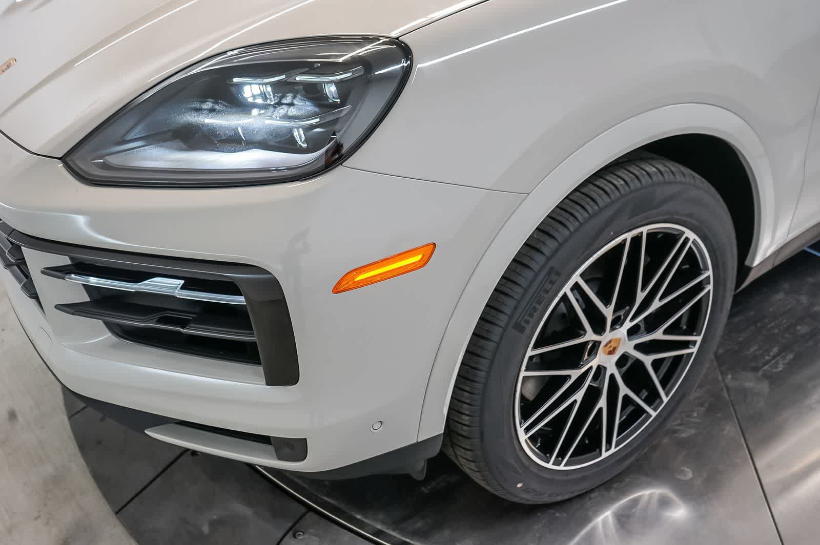 New 2026 Porsche Cayenne Coupe AWD/4WD image 16