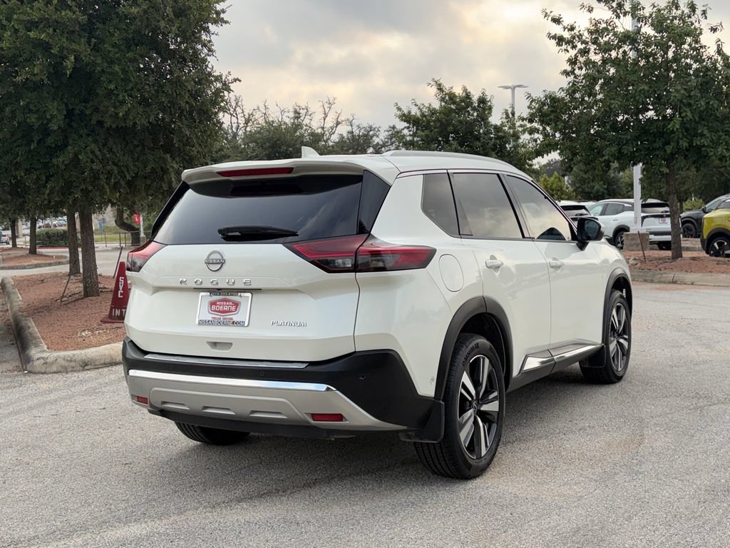 Certified 2023 Nissan Rogue Platinum FWD image 5