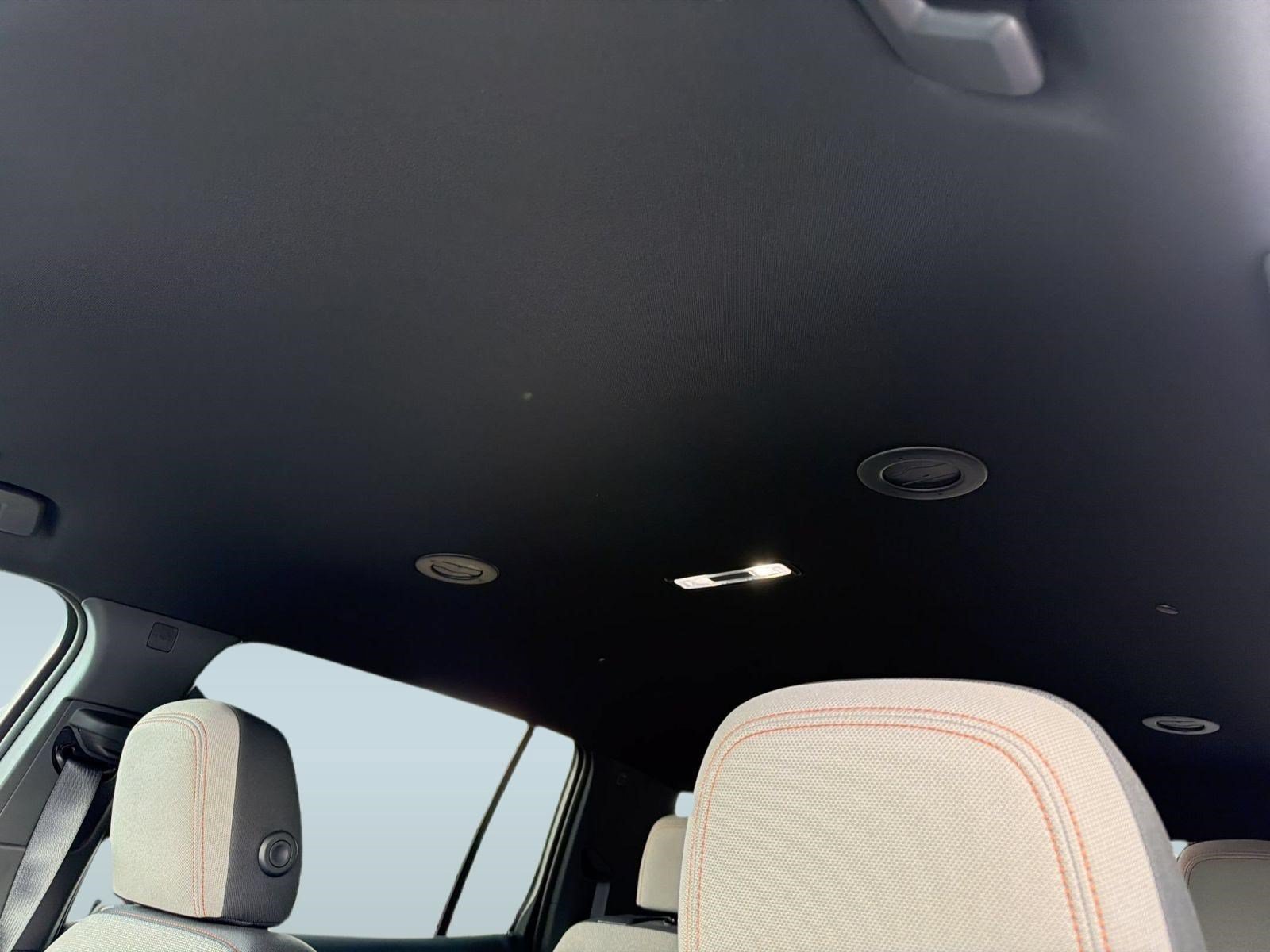 New 2026 Chevrolet Traverse LT FWD image 21