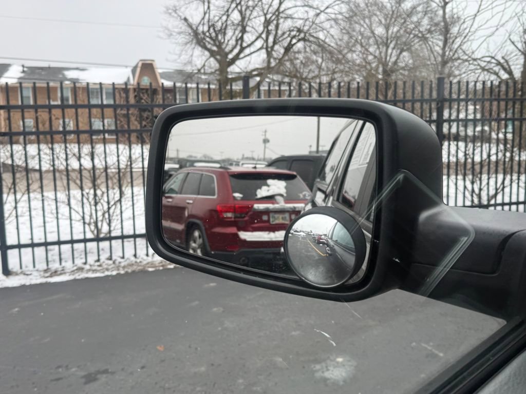 Used 2019 RAM 1500 Classic SLT image 18