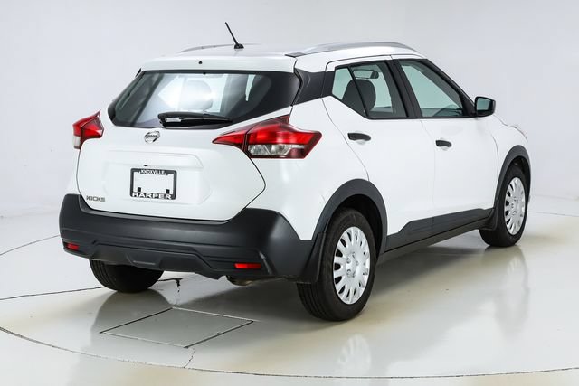 Used 2018 Nissan Kicks S FWD image 12