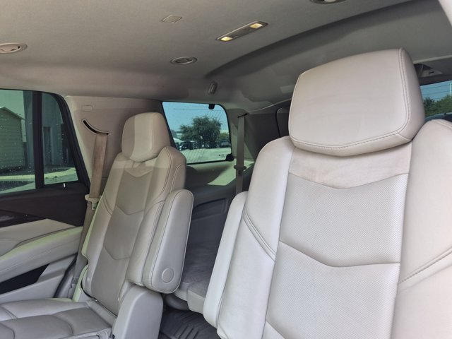 Used 2017 Cadillac Escalade Luxury RWD image 15
