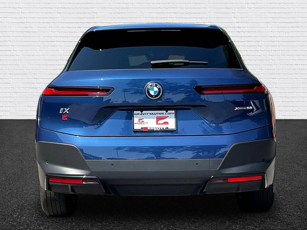 Used 2024 BMW iX xDrive50 AWD/4WD image 5