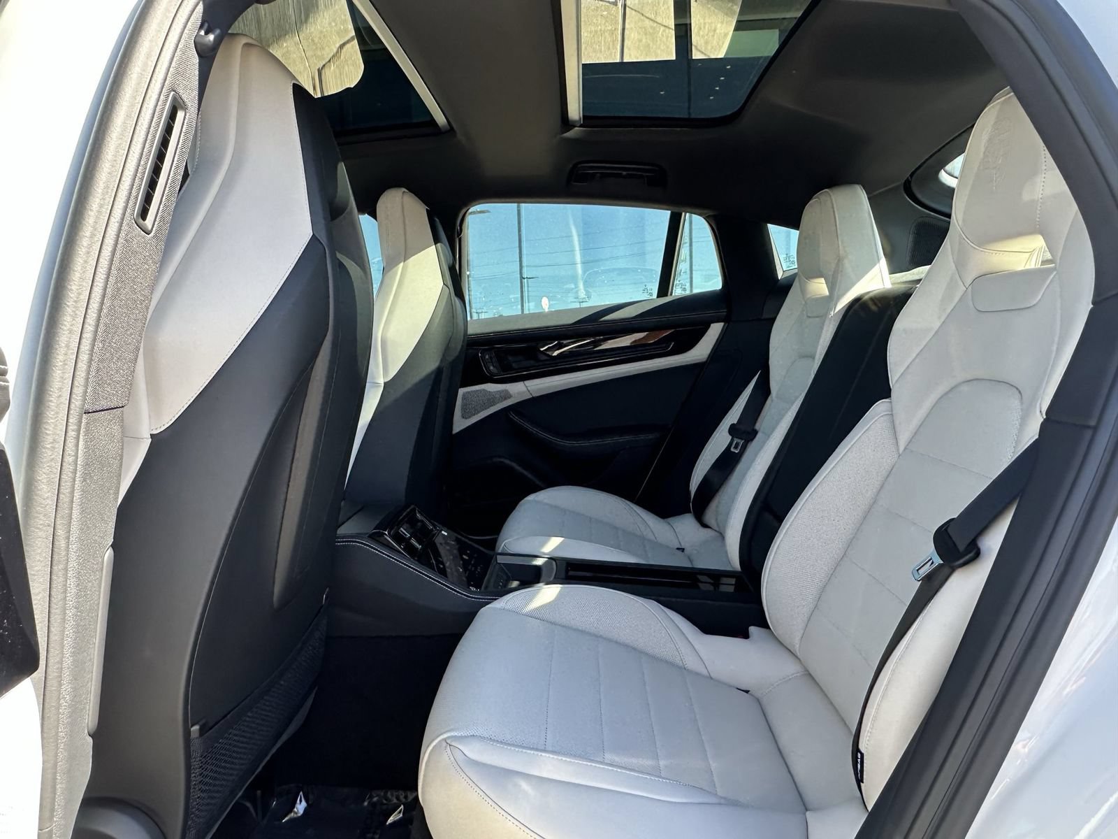 New 2026 Porsche Panamera 4 AWD/4WD image 16