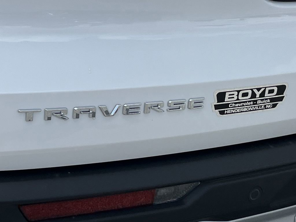 New 2025 Chevrolet Traverse LT image 32