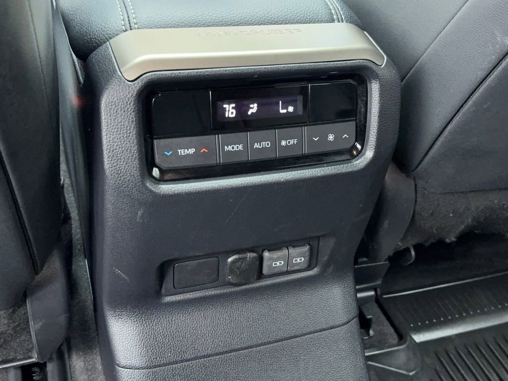 Used 2024 Toyota Land Cruiser image 39