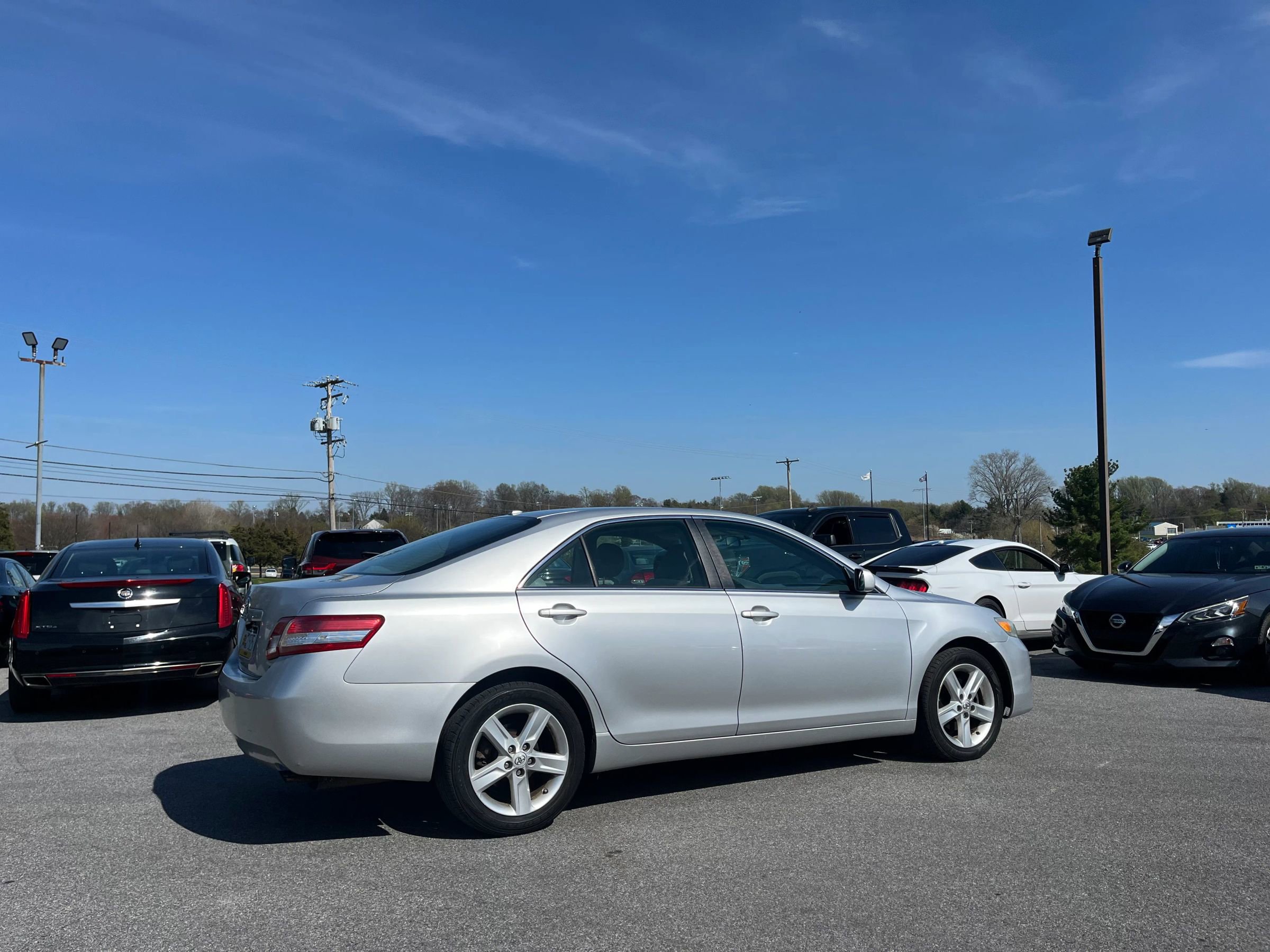 Used 2011 Toyota Camry LE image 27