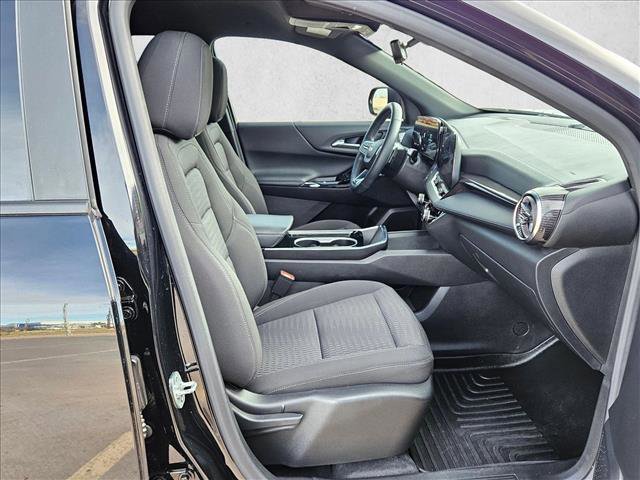 Used 2025 Chevrolet Equinox LT w/ Safety and Technology Package image 19