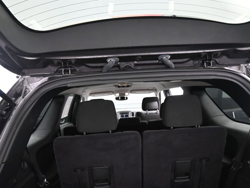Used 2019 Dodge Durango SXT image 45