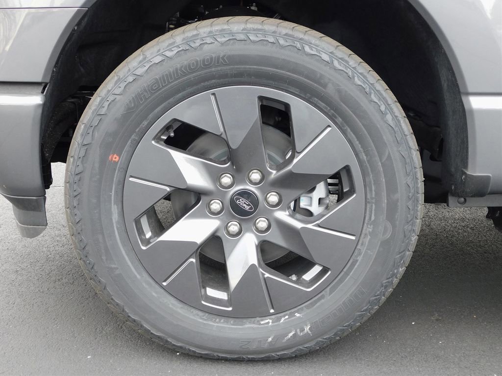 New 2023 Ford F150 Lightning XLT w/ Equipment Group 312A High image 41