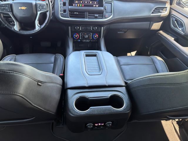 Used 2021 Chevrolet Suburban Premier w/ Premium Package RWD image 17