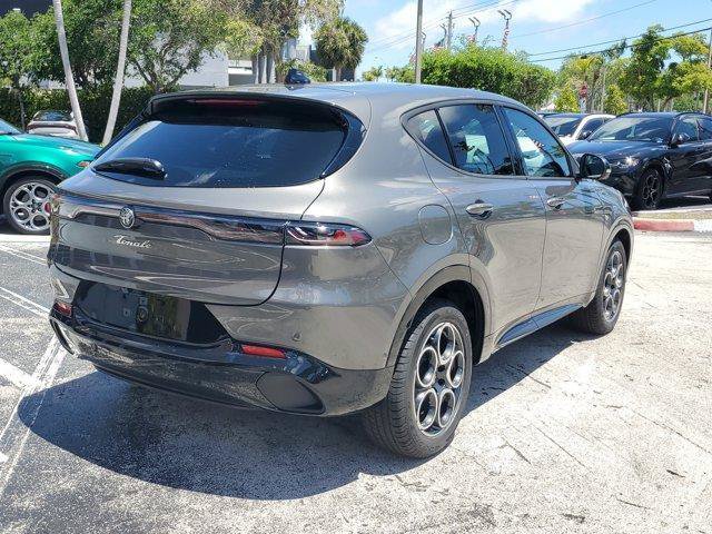 New 2026 Alfa Romeo Tonale w/ Active Assist Package AWD/4WD image 4