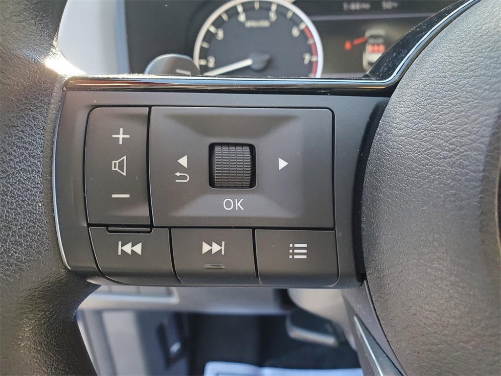 Certified 2023 Nissan Rogue SV image 21