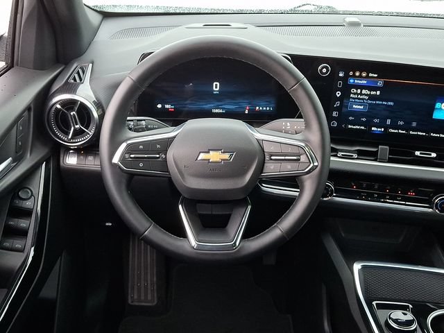 Used 2026 Chevrolet Equinox LT FWD image 19