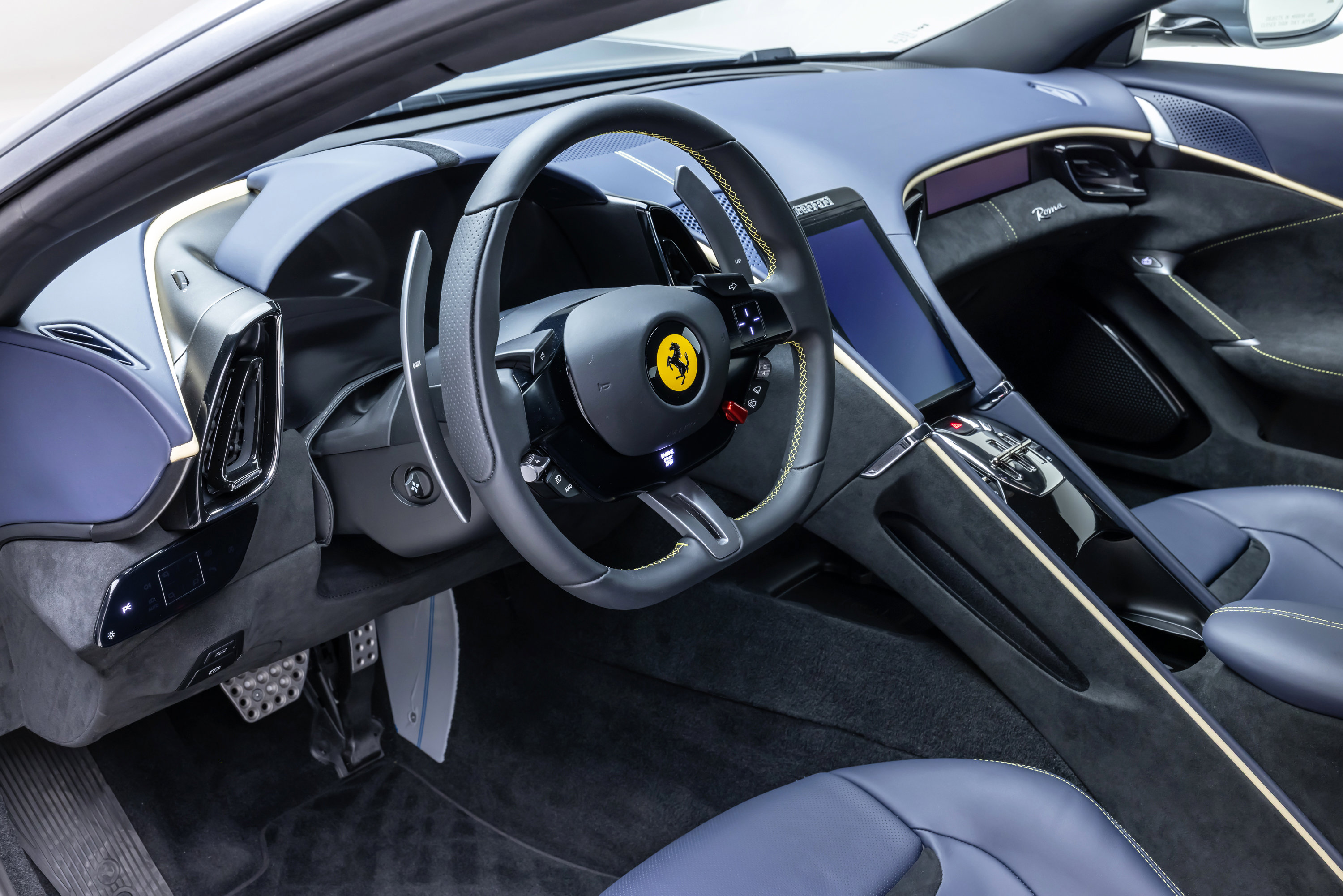 Used 2023 Ferrari Roma RWD image 30