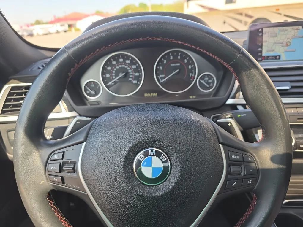 Used 2020 BMW 430i Coupe w/ Convenience Package image 16