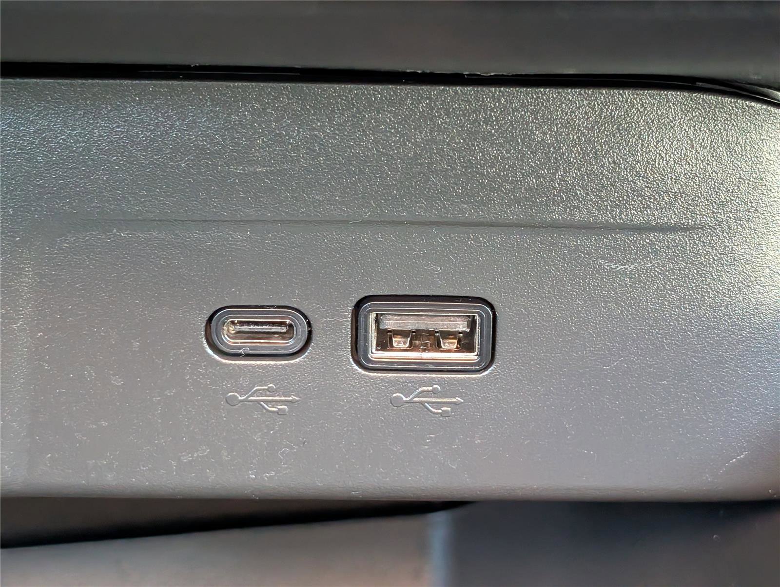 Used 2025 Chevrolet Trax LS image 21