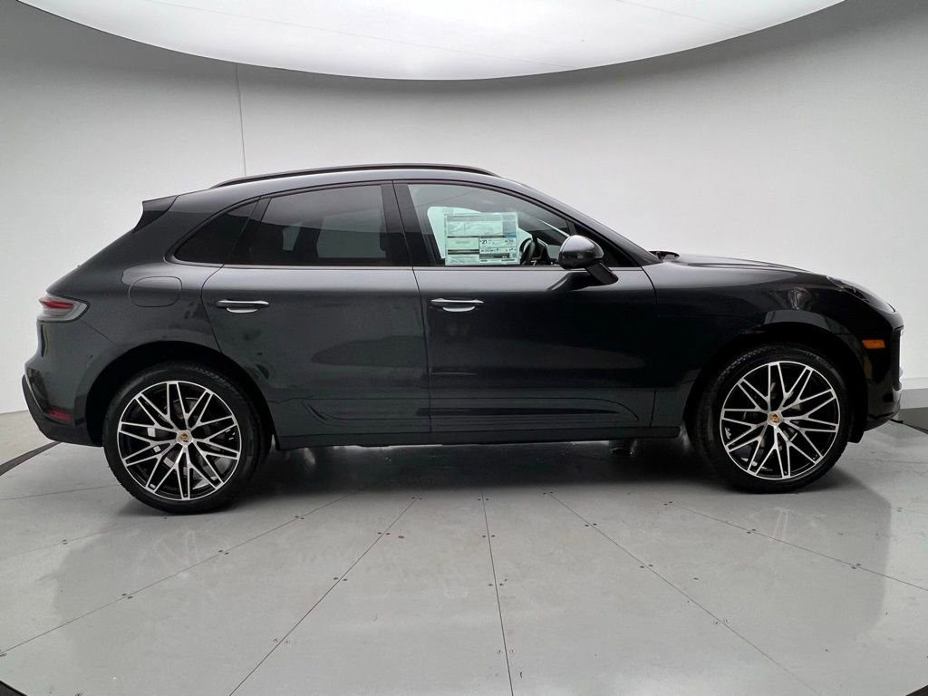 New 2026 Porsche Macan image 23
