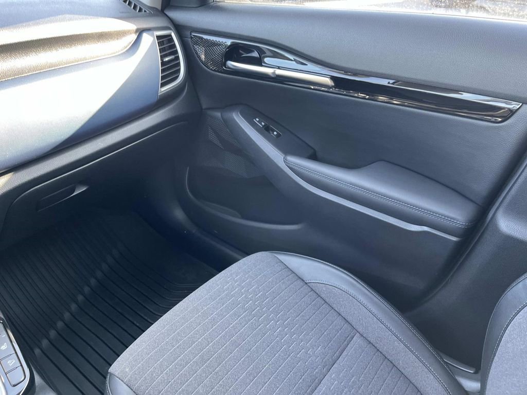 Used 2022 Kia Seltos Nightfall Edition image 13