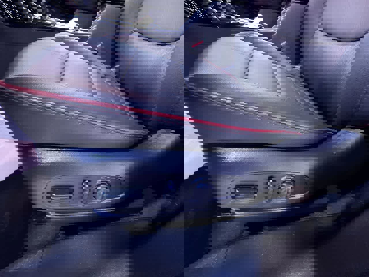 Used 2024 Chevrolet TrailBlazer RS w/ Convenience Package image 14