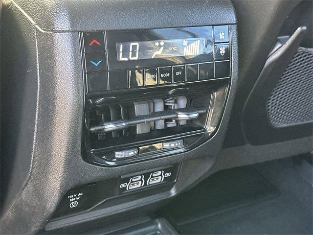 Used 2023 Jeep Grand Cherokee L Laredo image 19