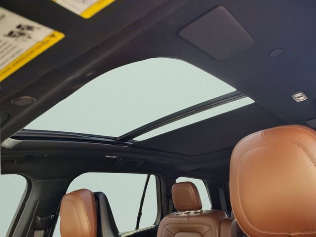 Used 2021 Lincoln Aviator Reserve w/ Equipment Group 201A image 26