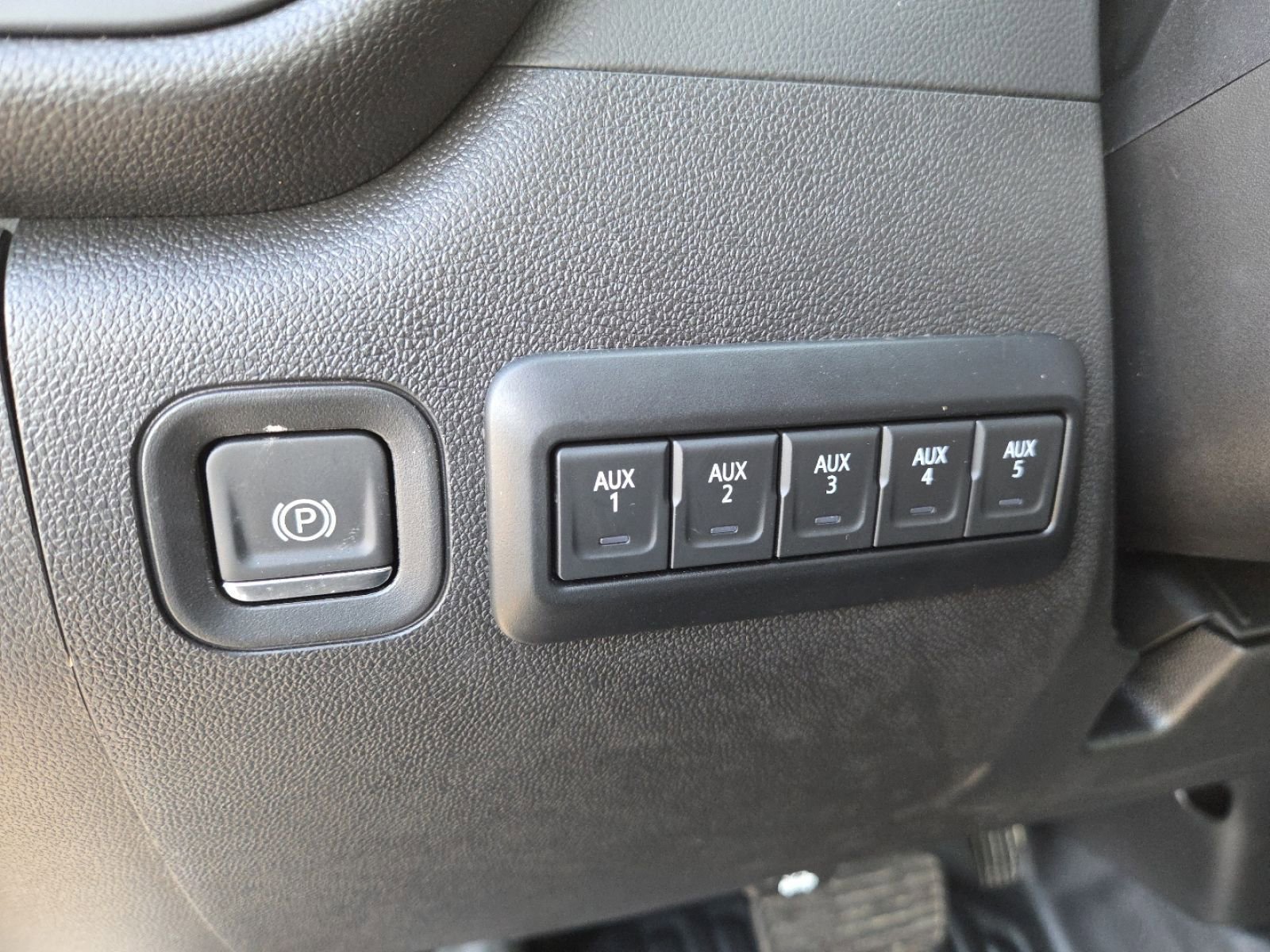 Used 2026 GMC Sierra 3500 Pro image 13