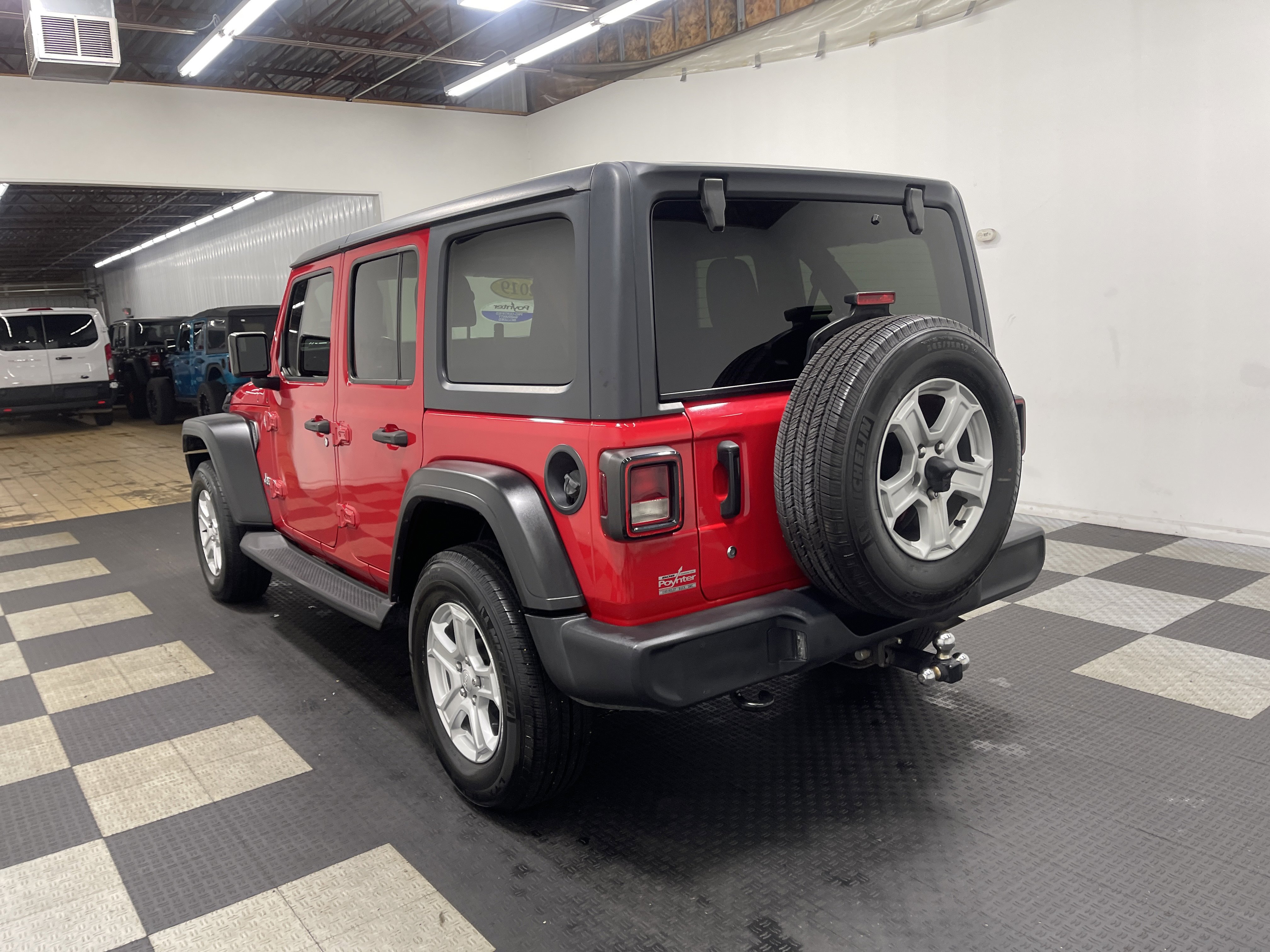 Used 2019 Jeep Wrangler Unlimited Sport S image 2