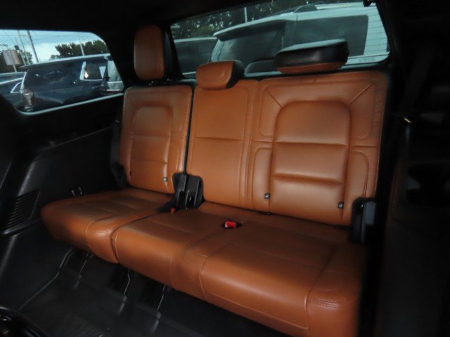 Used 2020 Lincoln Navigator Reserve w/ Equipment Group 208A Reserve AWD/4WD image 18