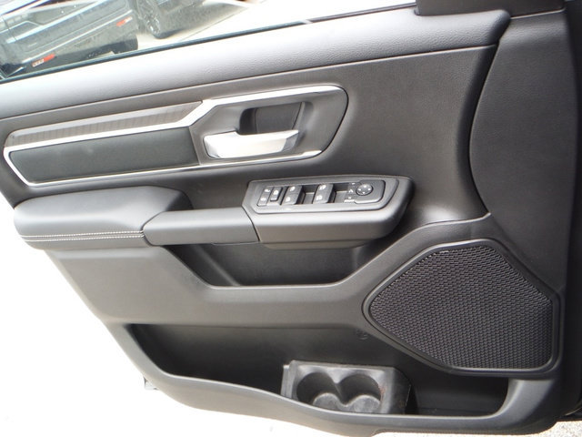 New 2027 RAM 1500 4x4 Crew Cab image 23