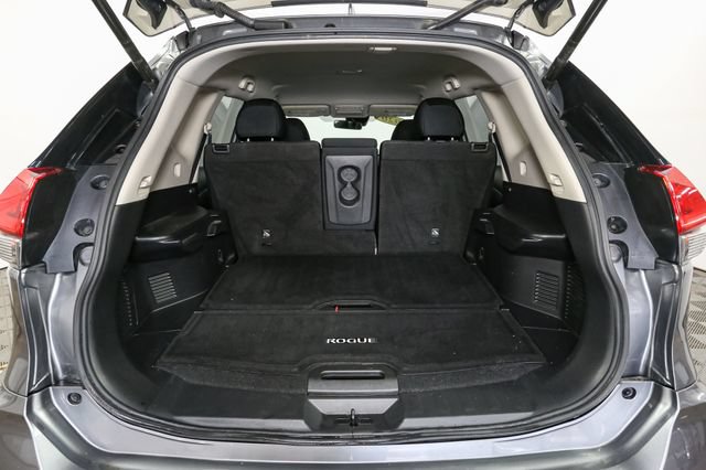 Used 2020 Nissan Rogue SV AWD/4WD image 11