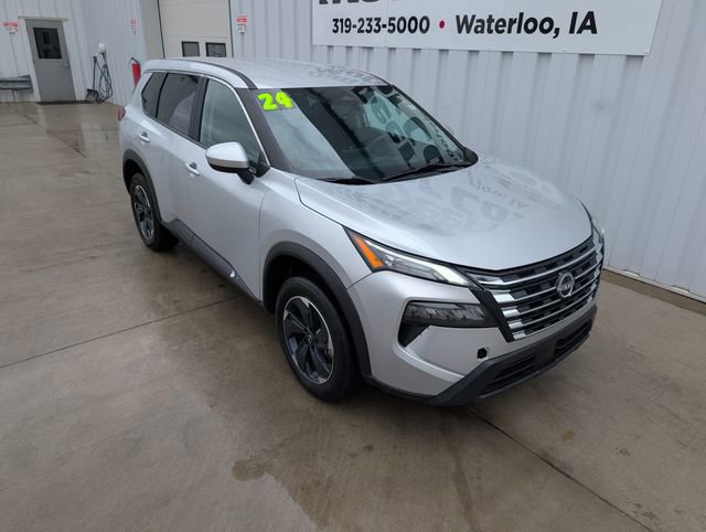 Used 2024 Nissan Rogue SV image 6