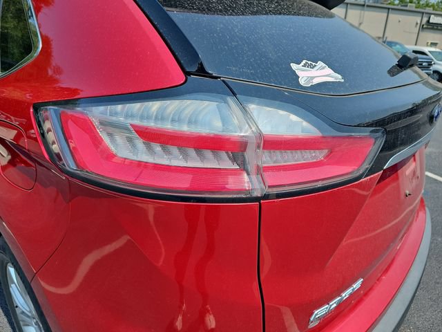 Used 2020 Ford Edge Titanium FWD image 37