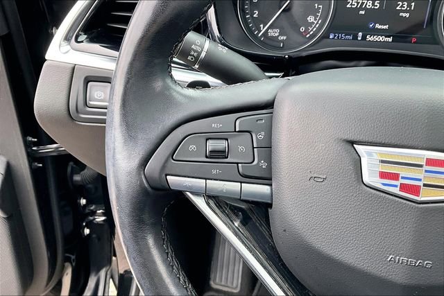 Used 2022 Cadillac XT6 Premium Luxury w/ Technology Package FWD image 18