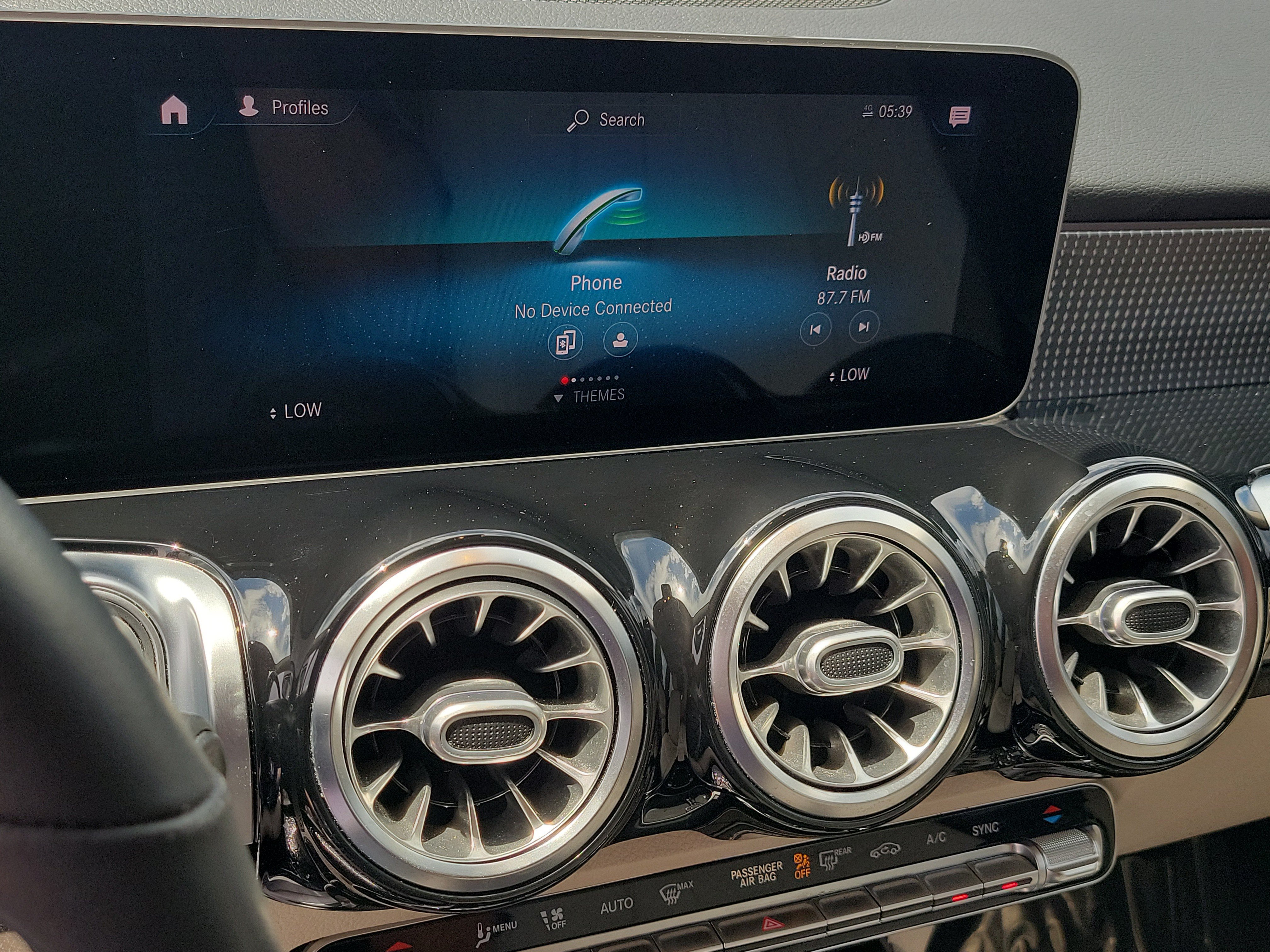 Used 2021 Mercedes-Benz GLB 250 image 26