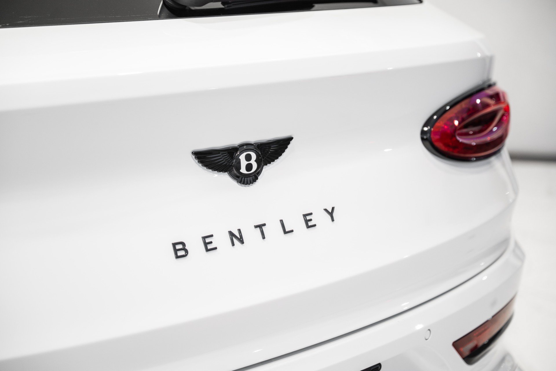 Used 2021 Bentley Bentayga Speed AWD/4WD image 52