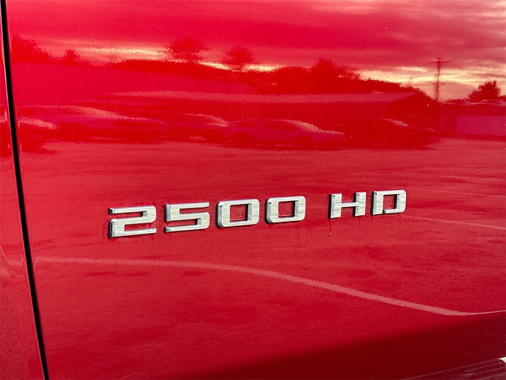Used 2021 Chevrolet Silverado 2500 LTZ w/ LTZ Convenience Package image 11