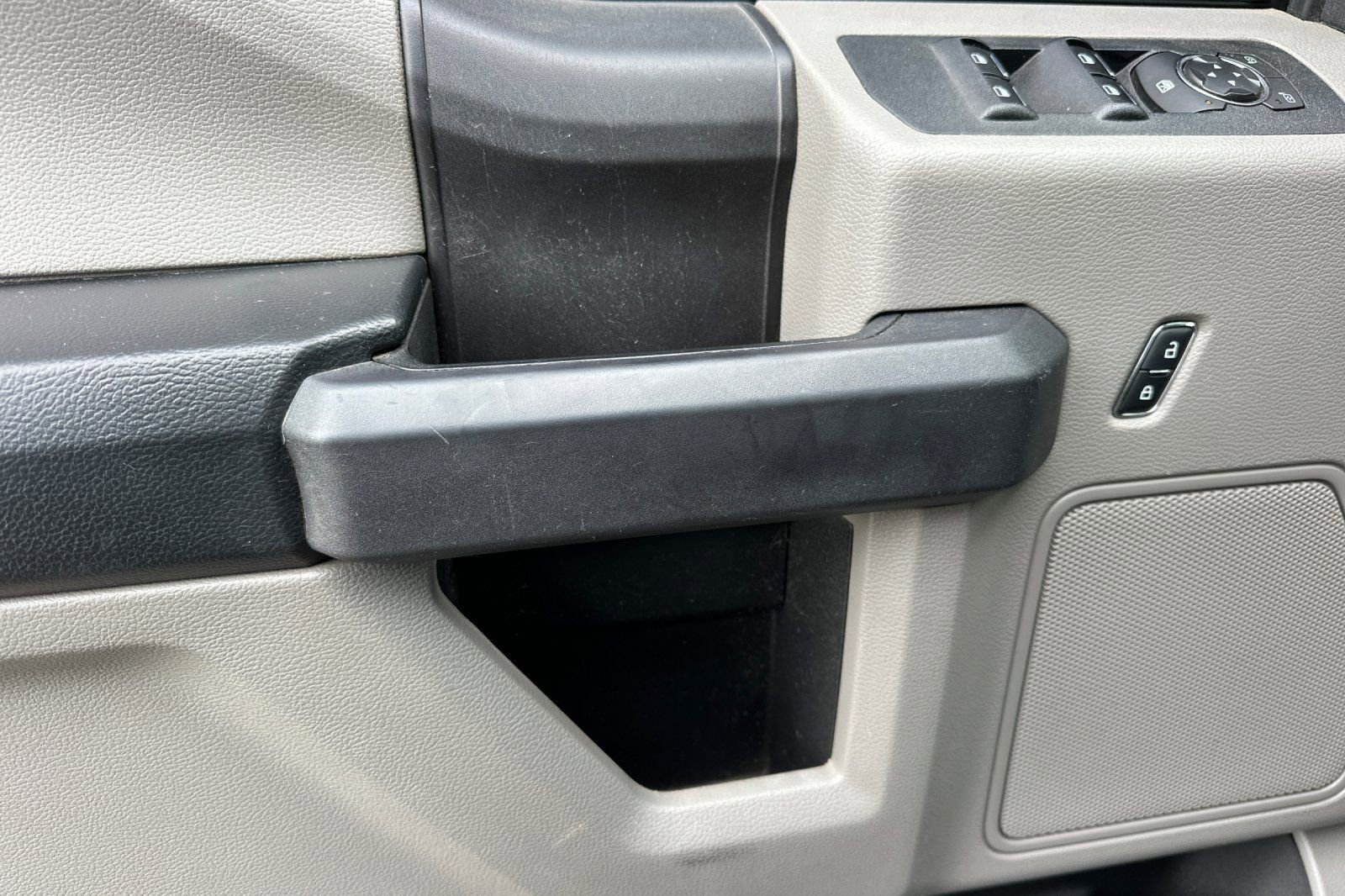 Used 2018 Ford F150 XL w/ Equipment Group 101A Mid image 9