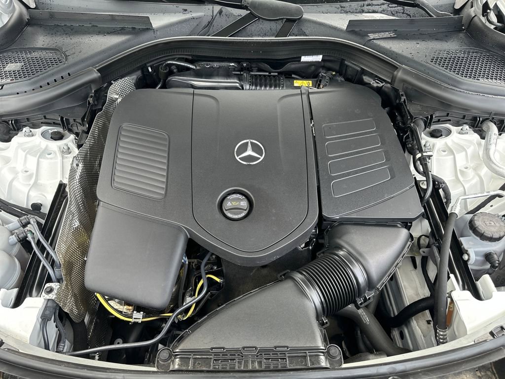 Certified 2025 Mercedes-Benz GLC 300 4MATIC image 17