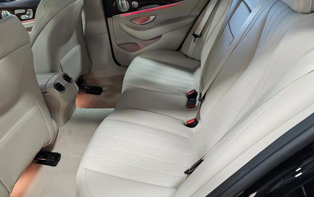 Used 2017 Mercedes-Benz E 300 w/ Premium 1 Package image 15