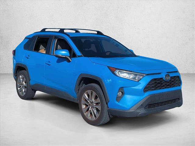 Used 2019 Toyota RAV4 XLE Premium image 3