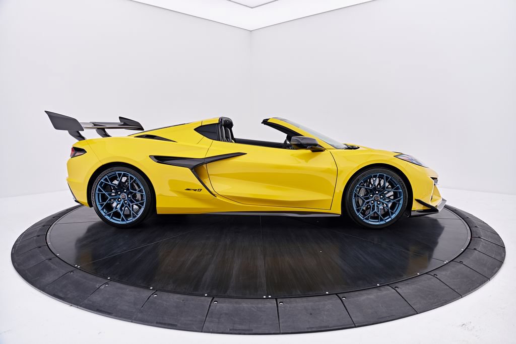 Used 2026 Chevrolet Corvette ZR1 w/ ZR1 Carbon Fiber Aero Package RWD image 24