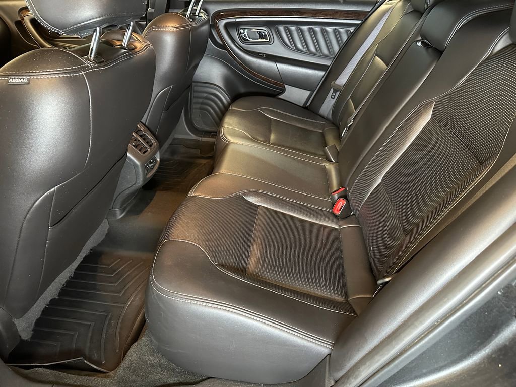 Used 2018 Ford Taurus Limited FWD image 21