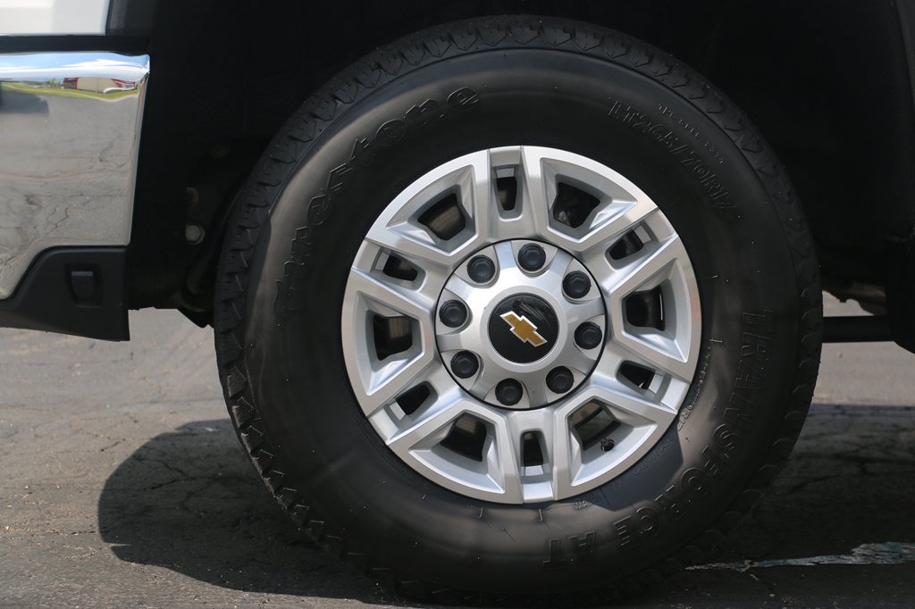 Used 2025 Chevrolet Silverado 2500 LT w/ Convenience Package AWD/4WD image 41