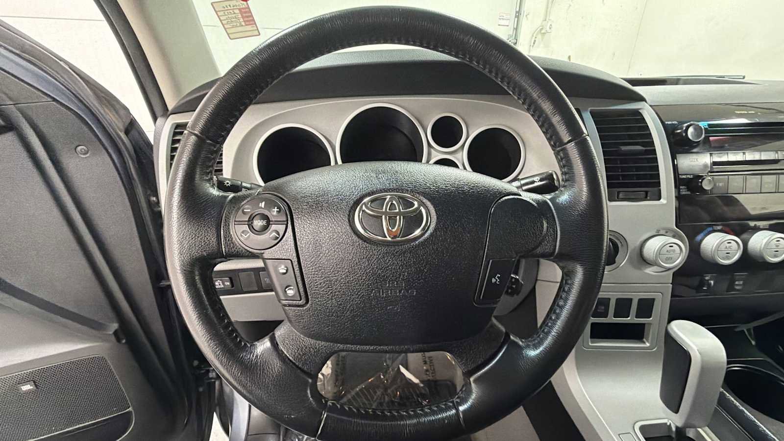 Used 2007 Toyota Tundra Limited AWD/4WD image 16