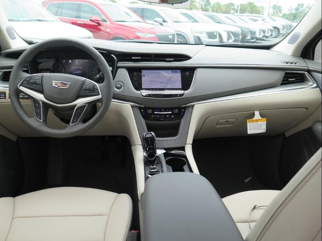 New 2025 Cadillac XT5 Premium Luxury w/ Technology Package image 23